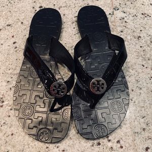 Brand New Tory Burch Thora Patent Leather Sandals